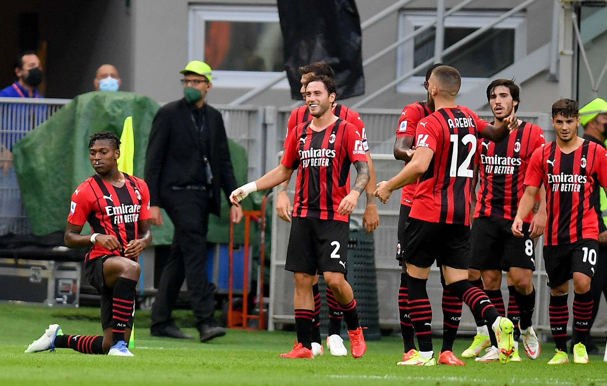 主动发声拒绝交易后卫，火箭是破罐子破摔？杜兰特已全力以赴