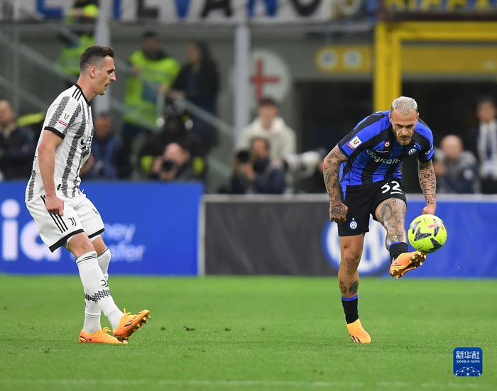 12+4首秀闪耀！老鹰重磅引援首战力克勇士，开启新赛季强势篇章