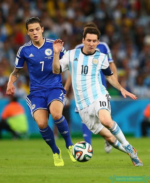 [中超]刘诚宇禁区造点 吴曦主罚稳稳命中